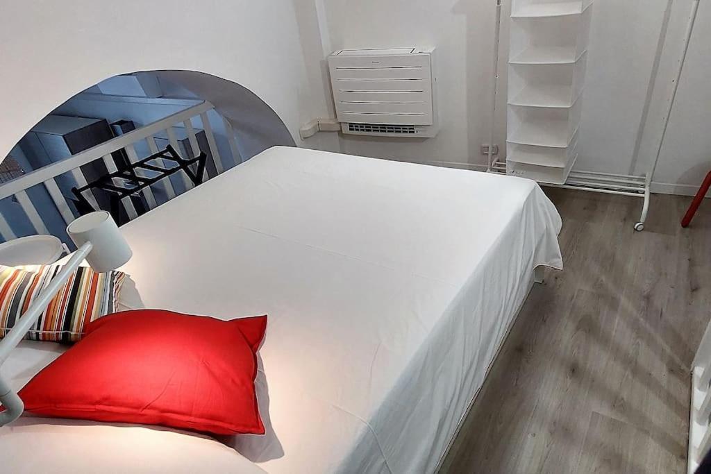 Dock33 - Comfort Loft In Catania Center Catânia Exterior foto